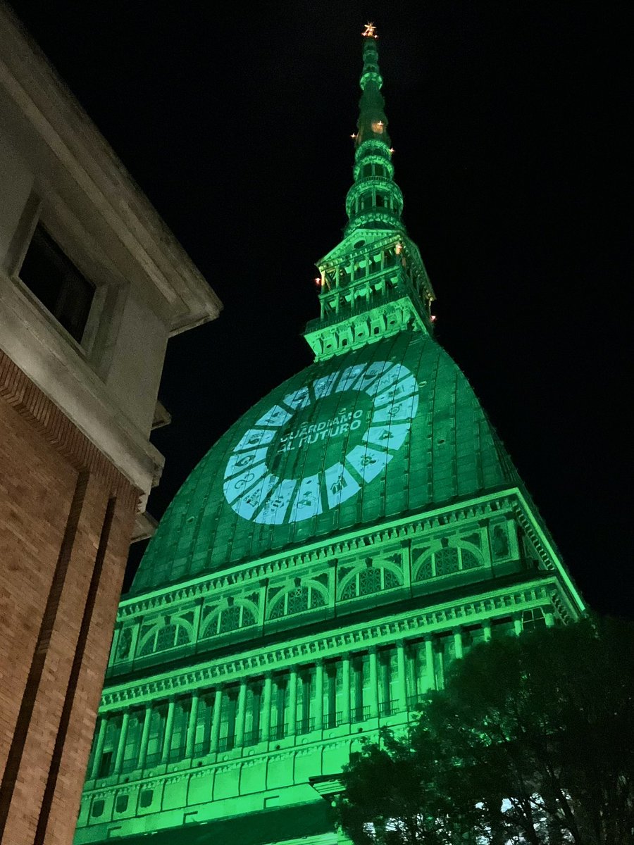 Questa sera la Mole Antonelliana é tutta illluminata di verde, con la ghiera dei 17 obiettivi dell’Agenda 2030 per lo sviluppo sostenibile, sottoscritta nel settembre 2015 da 193 paesi membri dell’ONU.

#agenda2030🌍 #agenda2030onu #torino #turin #moleantonelliana