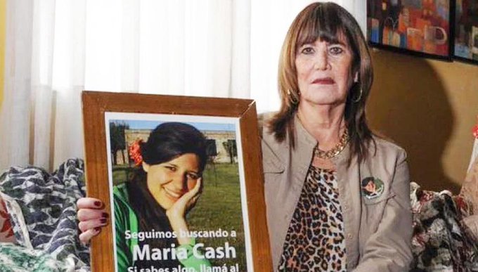 María Cash está desaparecida desde el 8/7/2011, en el noroeste argentino, Salta - Jujuy. El papá murió buscándola, y pidió que nunca se deje de compartir su imagen. Su mamá pide ayuda para encontrarla😔🙏
No dejemos nunca de compartirlo❤️
