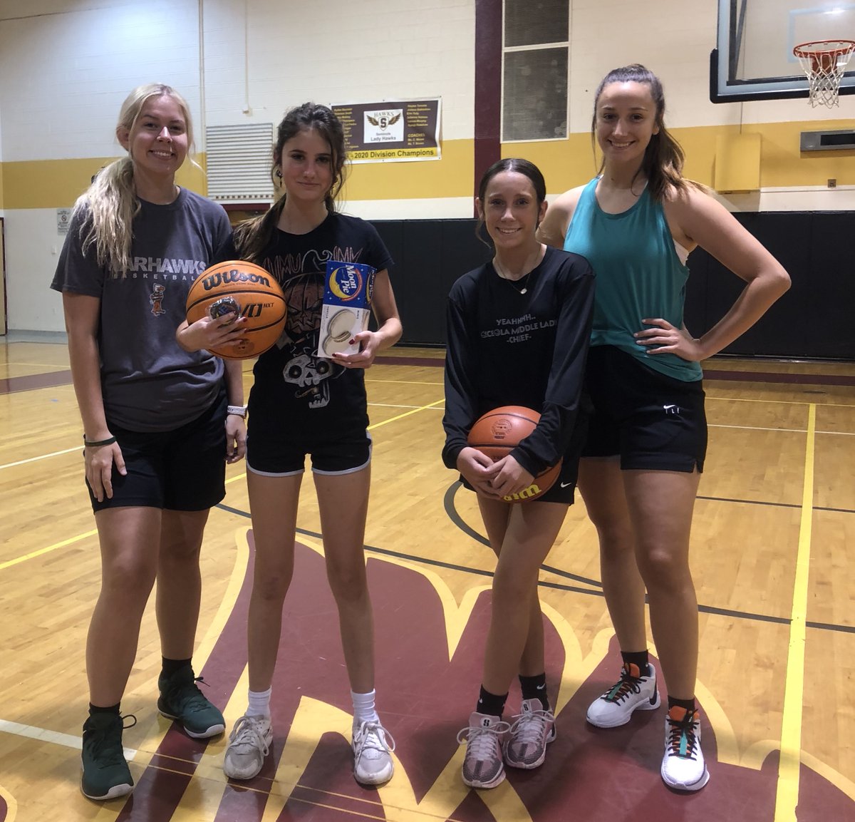 The champion of the Moon Pie 3-point shooting contest winner was newcomer Josslyn Lovett. The runner-up was freshman Aubrey Close. Josslyn got to choose her award from among 8 flavors! Chocolate for the win!