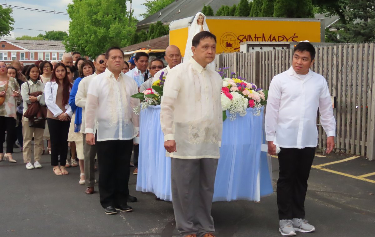 The Filipino community brought the traditional Flores de Mayo (Flowers of May) celebration to St. Mary’s in Pompton Lakes, NJ, for the first time on May 11, in a joyful and colorful festival that honors and expresses gratitude to the Blessed Mother. bit.ly/3V0rhFh