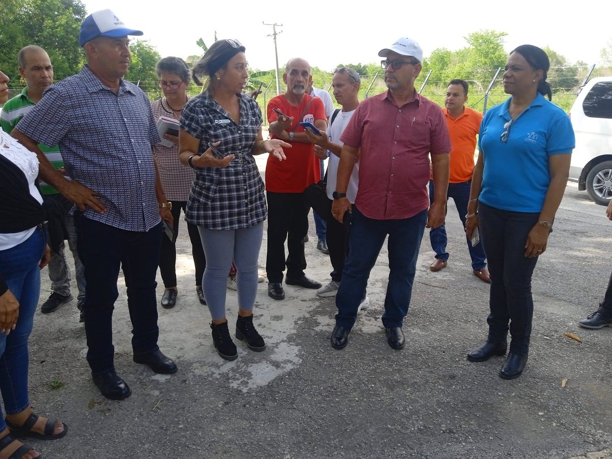 #NoticiasLocales | Vice Primera Ministra de la República de Cuba, Inés María Chapman Waugh, valora hoy el comportamiento del servicio de abasto de agua a la población de #ProvinciaGranma.
#PorGranmaLoMejor 
#Cuba
Texto y fotos de Jorge Luis Ríos Frías