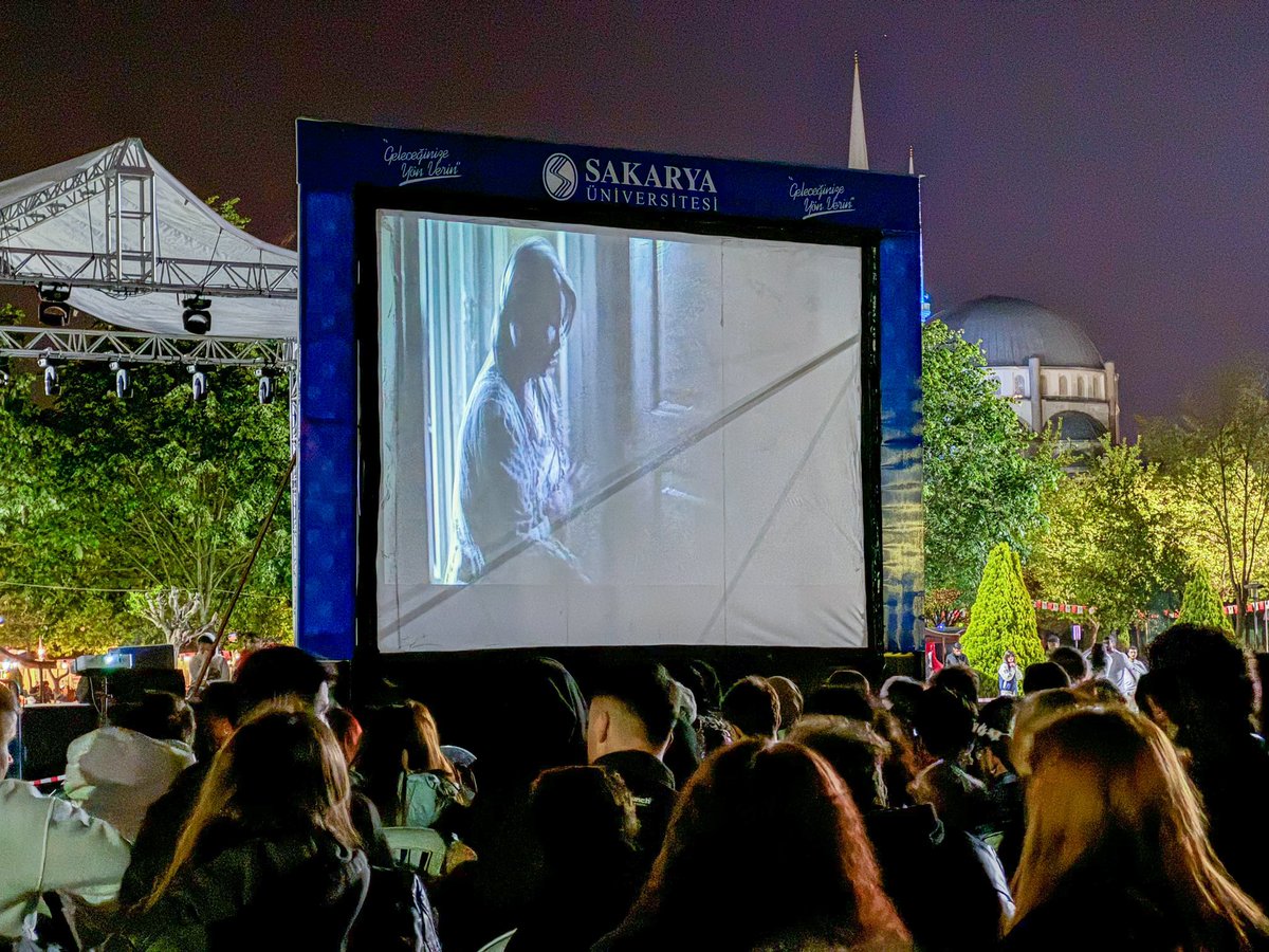 Kampüsümüzde düzenlenen Sinema Geceleri Korku Seansı filmi ile devam ediyor🎞️