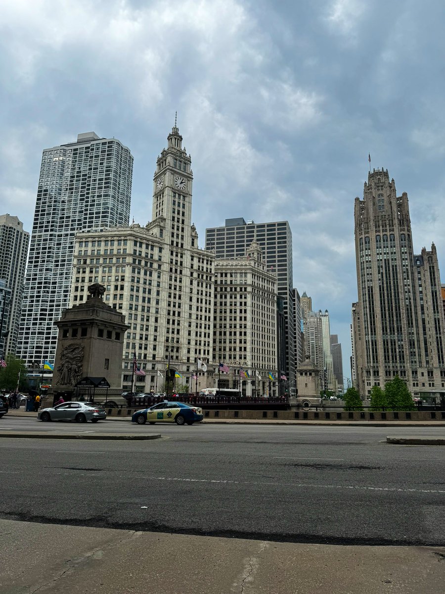 TheresaWrites_'s tweet image. Having a blast in the Windy City learning at my first @__COSM Conference! So happy to be able to present our work on Quality of Life in Primary Ciliary Dyskinesia. Can’t wait to share our next steps! @UNC_ENT #COSM #ARS #UNCENT #shent