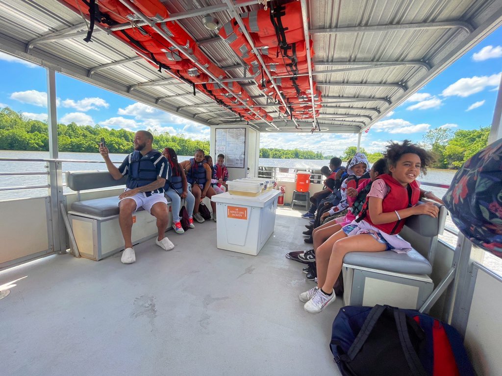 Rebecca Fischer tweet media