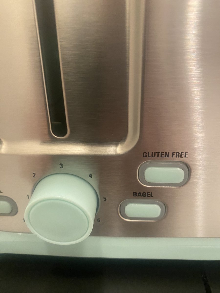 Pls help me understand my pretty new toaster. Does the gluten free button remove the gluten? 🧐