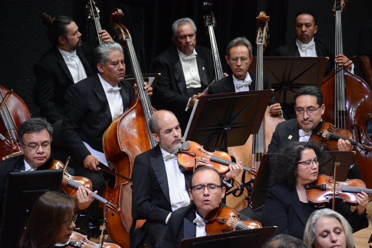 #OSIPN1raTemporada2024 PROGRAMA 9: #LaPasiónInfinita. Orquesta Sinfónica del @IPN_MX (#OSIPN). #SrbaDinic, Director Huésped. ipn.mx/cultura/ 📅 PRÓXIMO CONCIERTO: Sábado 18 (13:00 horas) de mayo.📍#CCJTB. 🎟️ $50.00 y $25.00. #ElPoliEsCultura.