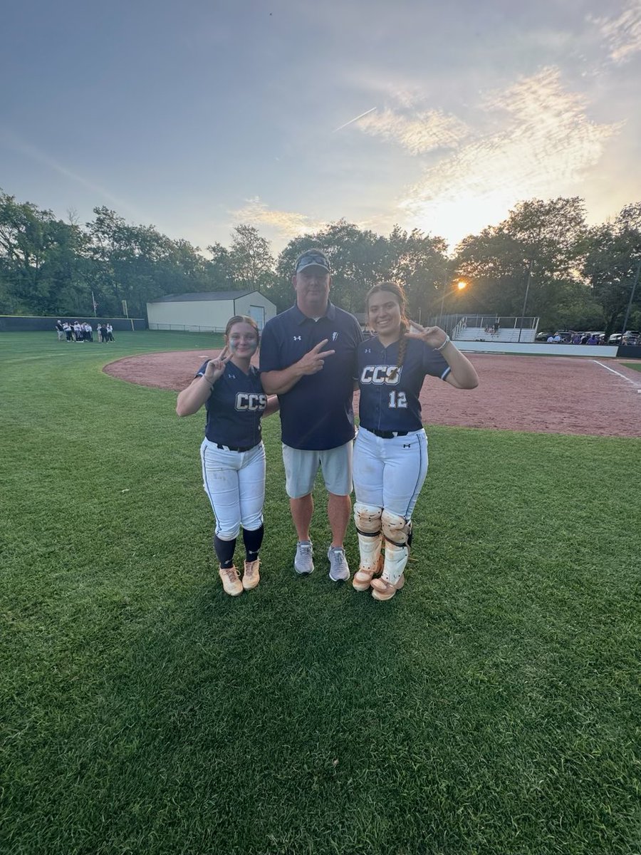 Final 4 bound! So beyond proud of this team. Total. Team. Win. 💙💛<a href="/CCSboltup_SBall/">CCS Softball</a> <a href="/MojoLewis/">Mojo-Lewis 2032// HCA 🥎//Brittany Lewis</a> <a href="/BSherSB/">Barb Sherwood</a> <a href="/MaxPreps/">MaxPreps</a> <a href="/athletics_ccs/">CCSChargers</a>