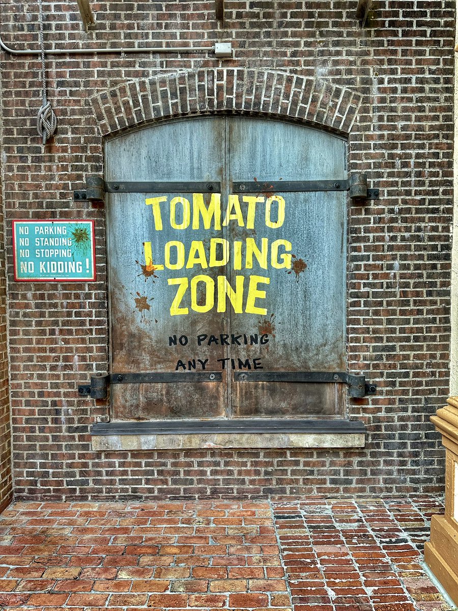 No parking. No standing. No stopping. No kidding! Got to love the “Tomato Loading Zone Wall” at Disney’s Hollywood Studios! 🍅
.
#TuckDoesDisney #DisneyBlogger
#DisneyWalls #HollywoodStudios
#OrlandoFlorida #WallsOfDisney
#Disney #WaltDisneyWorld ✨