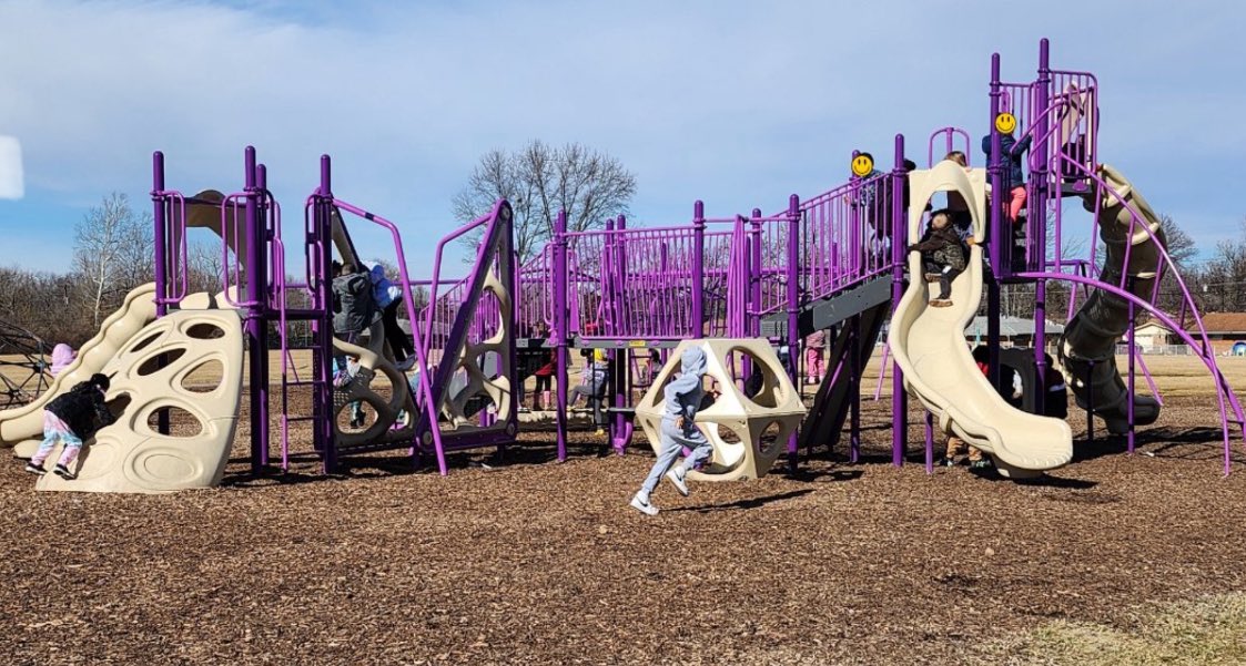 Special Areas 🤩 <a href="/HMSTEAMtigers/">Herbert Mills STEAM</a>