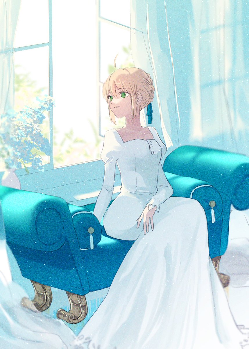 artoria pendragon (fate) ,saber (fate) 1girl solo breasts smile short hair blonde hair long sleeves  illustration images
