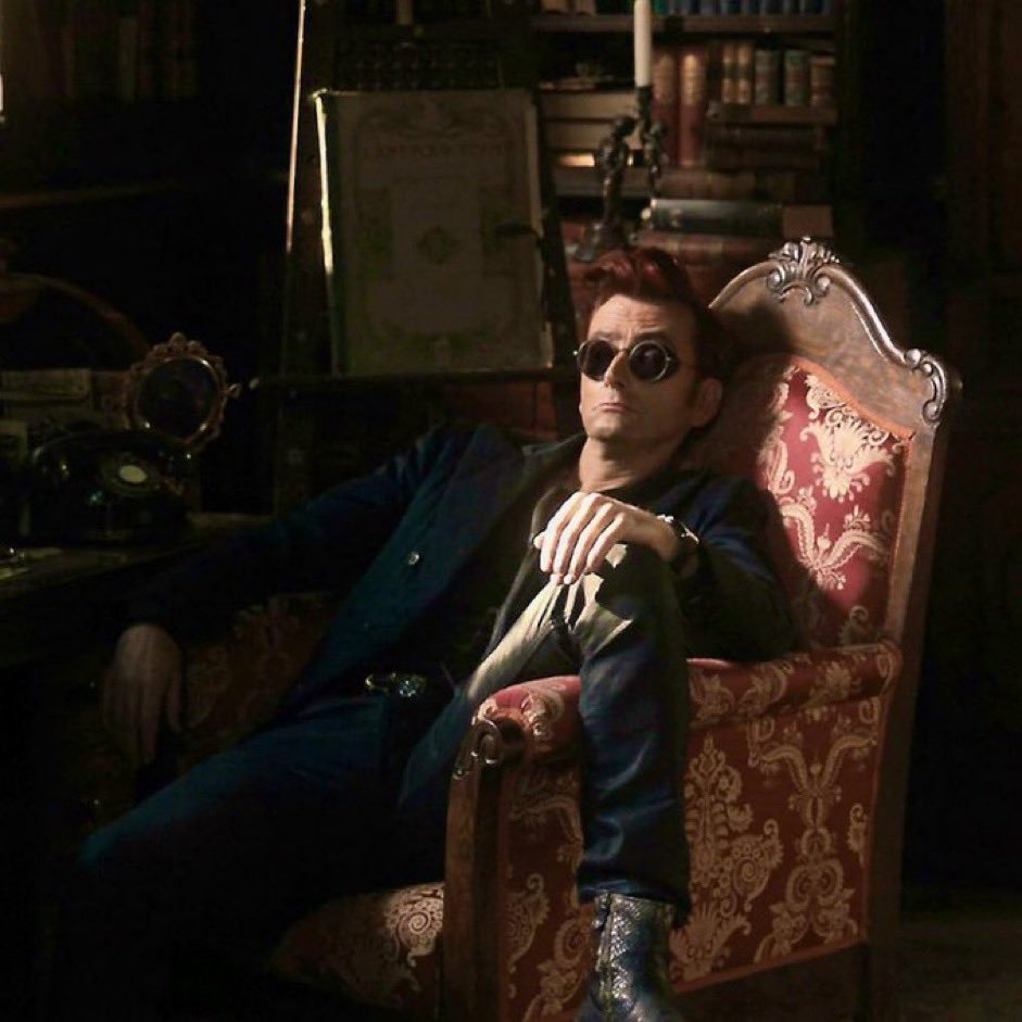 #GoodOmens
Nothing sends a signal to a room like that bisexual way of sitting we do on autopilot. For example:
