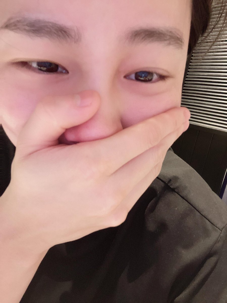 vvooony's tweet photo. 하성운..내우뜨카라고 https://t.co/3DMAcDZaOl