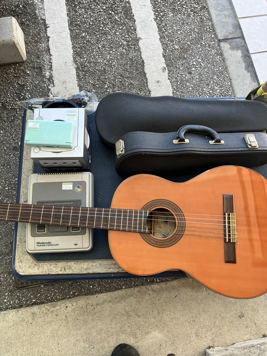 最近ジャンクから拾ってくるのがマイブーム🎻🎮