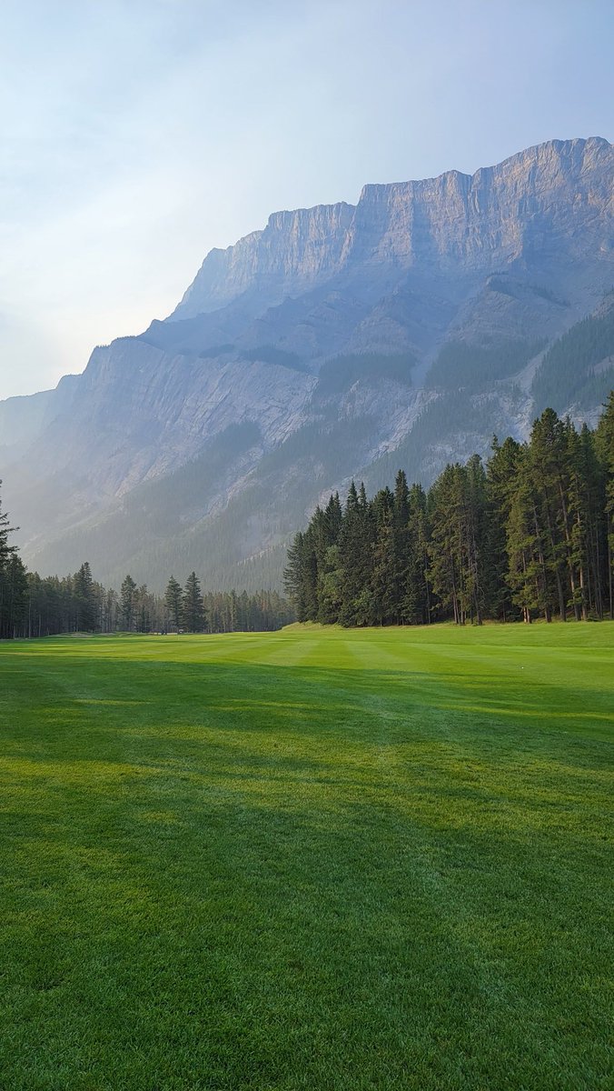 PrairieAgMf's tweet photo. #travelab #banff https://t.co/jXcb5VtslQ