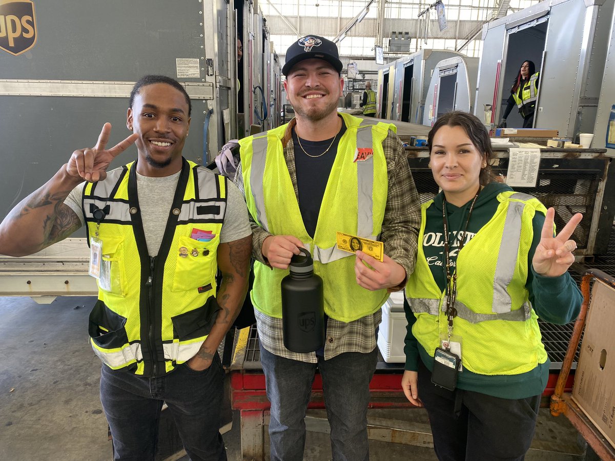 Recognizing Joe for all the hard work he has put into the SBD GATEWAY HUB Safety Committee. He has been a true example of a leader ! Thank you for all your hard work💪🏻🎉🎊