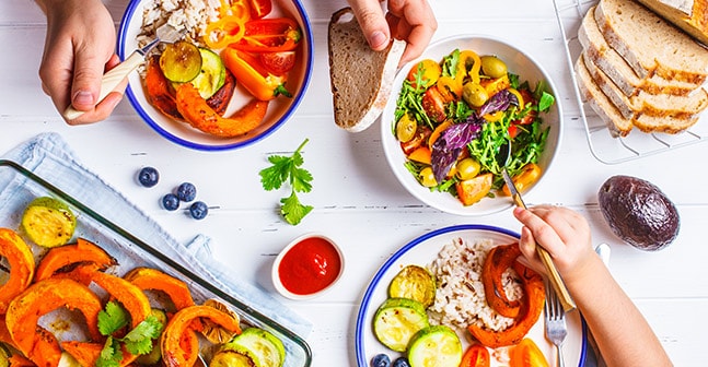Eating well shouldn't be complicated. 🍏 Get practical tips for healthy eating on this website, without the confusion of fad diets or trendy ingredients. Discover how to nourish your body the right way. #WomensHealthWeek bit.ly/3jiJISf