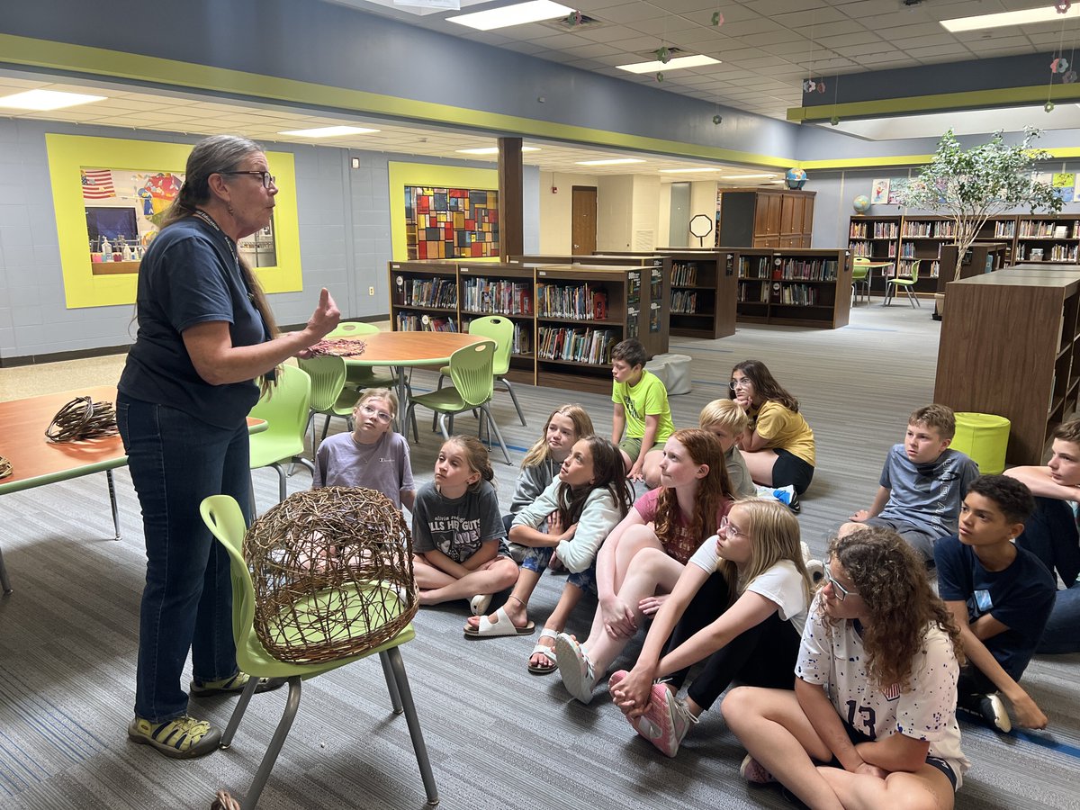 Erica Yoss tweet media