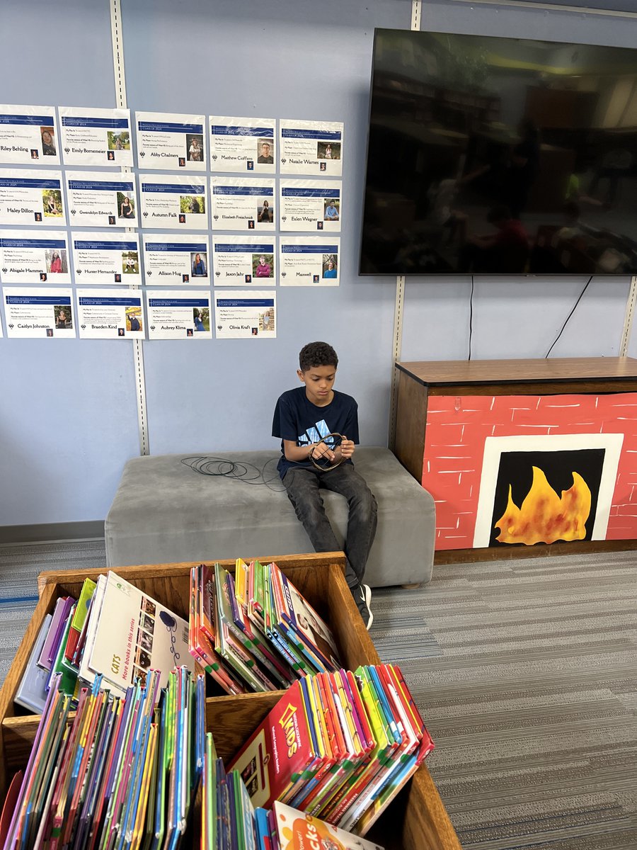 Erica Yoss tweet media