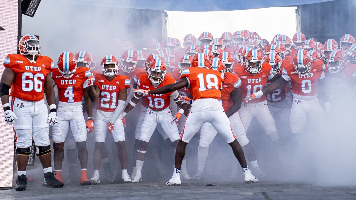 sean_davault's tweet photo. Blessed to receive an offer to UTEP!@CoachjjClark 
@UTEPFB @MikeRoach247 
@samspiegs @SachseStangs 
@LBFACTORY_TNDO @CoachGriff__ 
#tndo https://t.co/P6NRoNBNFk