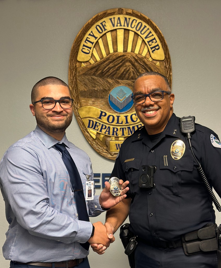 Join us in welcoming Lateral Officer Trevon Southern to the Vancouver Police Department! 🎉 Officer Southern joins us from the Washougal Police Department. #vanpoliceusa