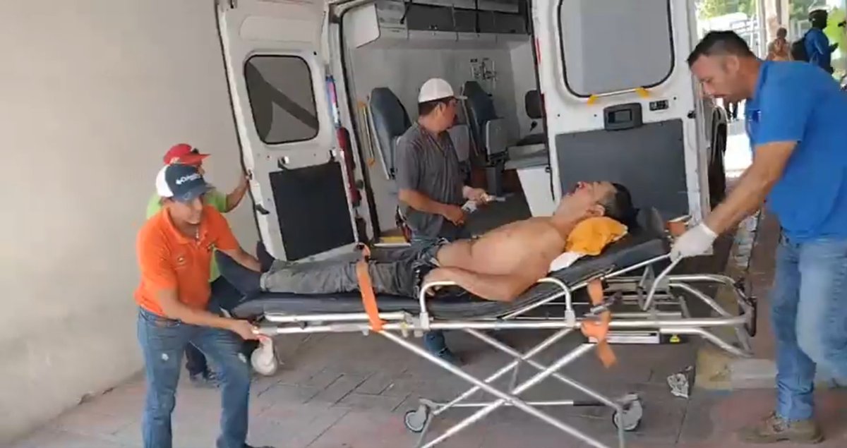 #Motociclista lesionado ingresa a hospital en #ElMante, #Tamaulipas

Aparentemente una caída en #Ocampo habría provocado lesiones de consideración en el masculino
voxpopulinoticias.com.mx/2024/05/motoci…
#LaRoja