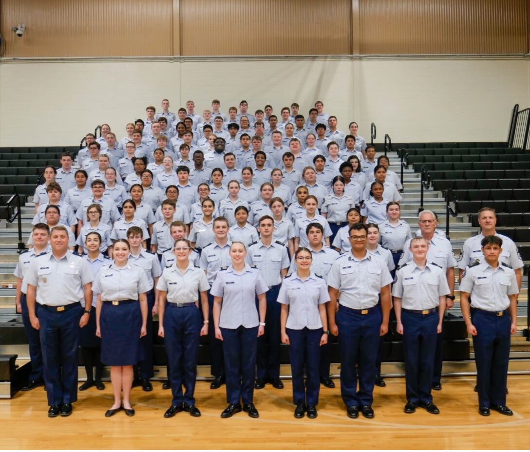 Congratulations to our TN-20021 RobCo AFJROTC for earning the  Distinguished Unit Award this year. That is the highest (non-inspection year) honor a unit can receive in AFJROTC. We are so proud of all of you. #RobCoAFJROTC #WeAreRCSTN