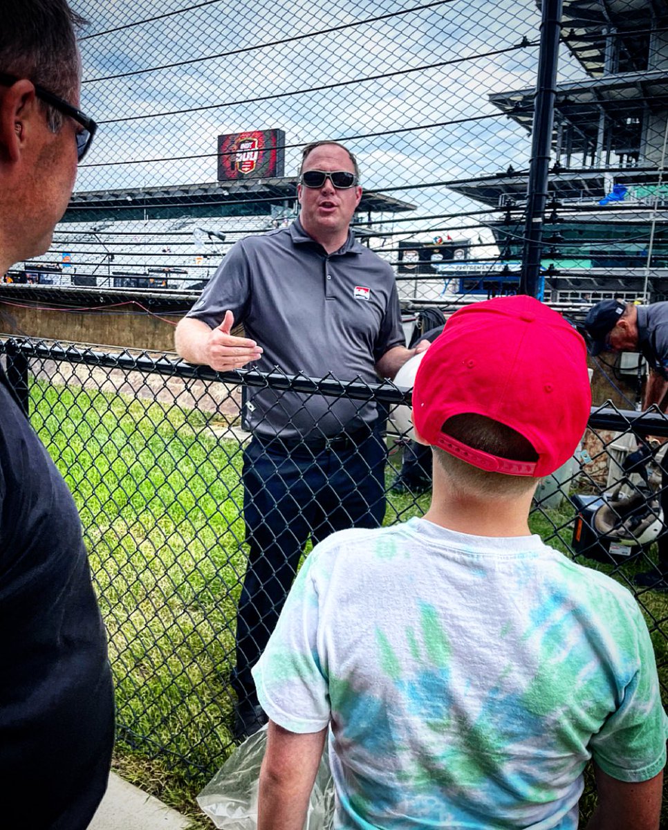 Thank you @AaronLikens for taking time after throwing the checkered on today’s practice session to speak with this @BSACrossroads Webelo II about overcoming adversity and achieving your dreams. #MentalHealthMonth #IndyCar @IMS @boyscouts