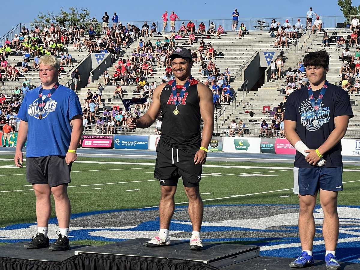 Akron-Westfield’s Ian Blowe wins the 1A boys’ shot put with a throw of 58-08 1/4.

He's also the top seed in tomorrow’s 1A discus.

(My ol’ buddy from Eastern Iowa Russell Coil of Columbus takes 3rd.)

#iahstrk