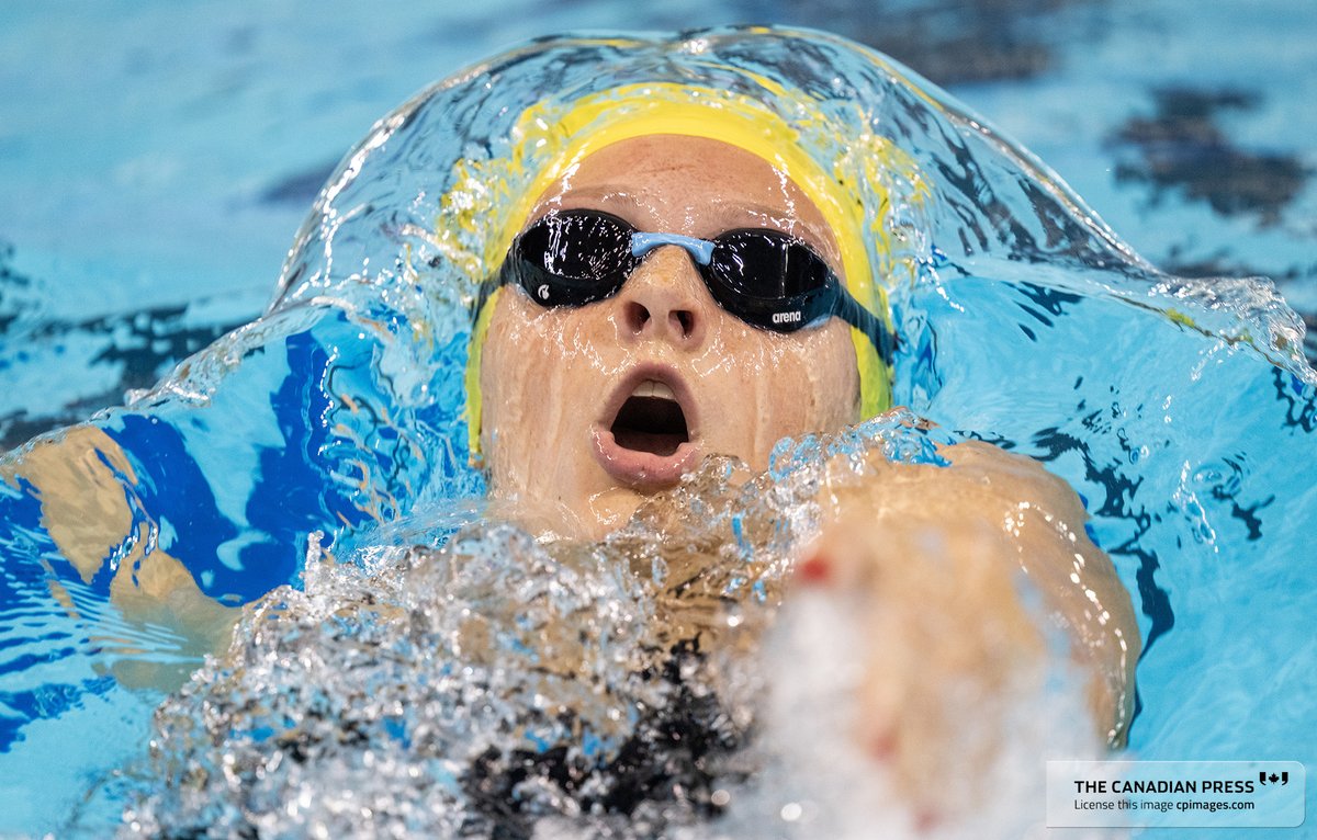 Summer McIntosh breaks the World Record in the women's 400-metre individual medley at the Canadian Olympic Swim Trials in #toronto #worldrecord She even had time to smile during the breaststroke leg!