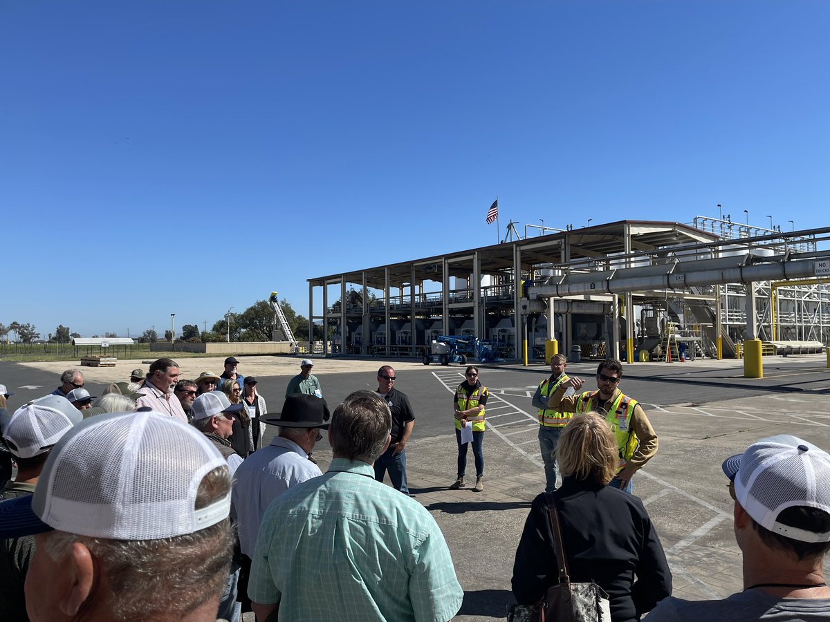 Our rural county leaders were also treated today to a tour at @cbrands, delving into the economic impact of winemaking and its role in driving regional growth. Thank you to Constellation Brands for the informative tour and discussion. #ruralca @MontereyCoInfo @SupervisorLopez