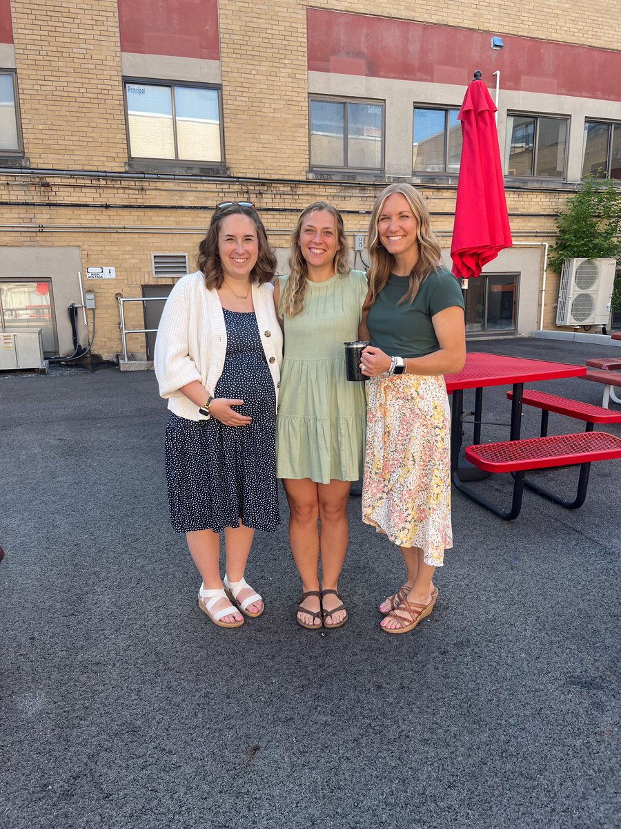 8th grade graduation with my girls🎓🤍

So thankful for these 2!!!

#DPwildcats