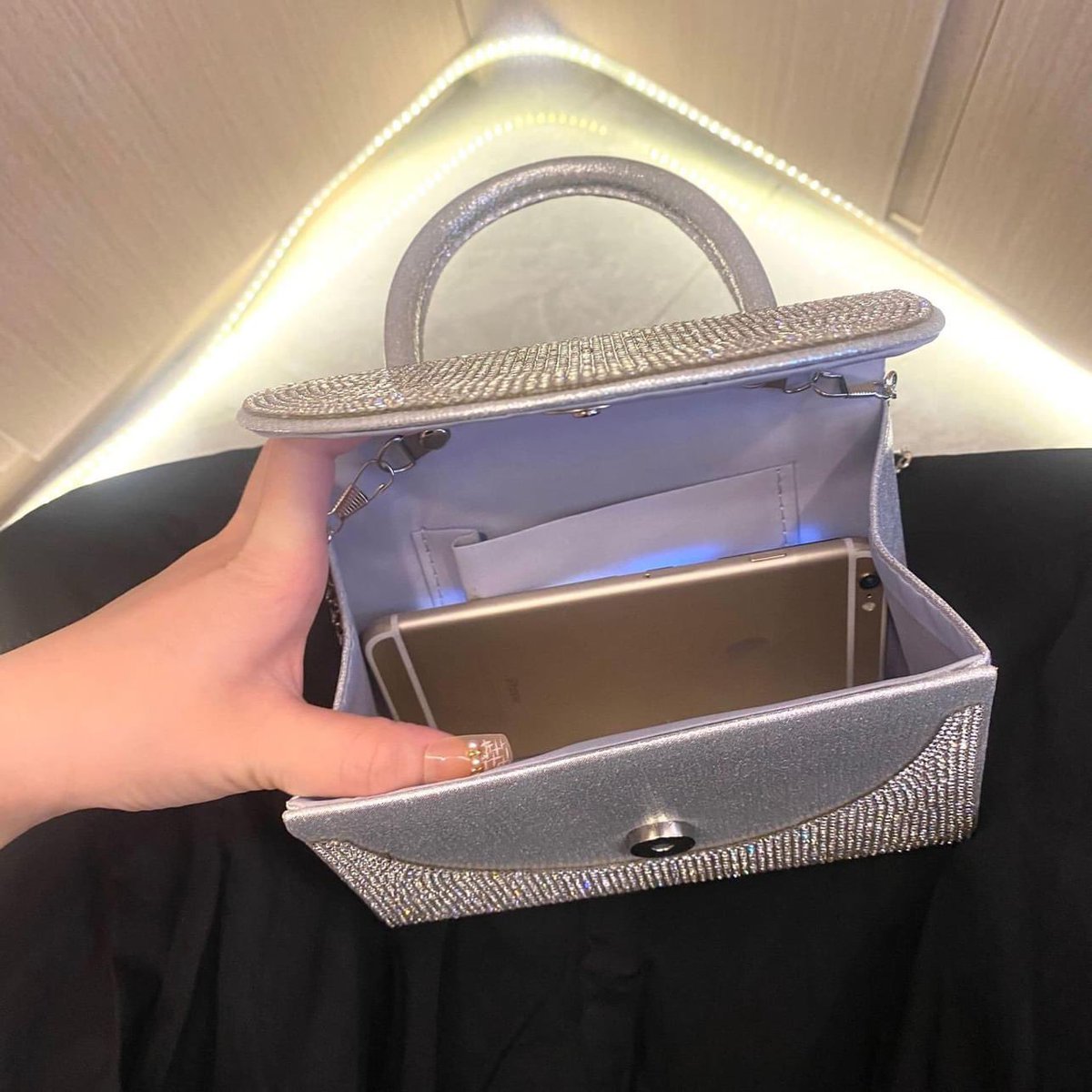 🎉🎉🎉Contact me to get more bags detail
Wholesale and retail supply sales for all women’s bags!
📲WhatsApp/Wechat：+8615323821527

🔥High quality bags
Lower price
#Wholesale
#supplier
#bags
#female
#factory
#onlinesale
#leather