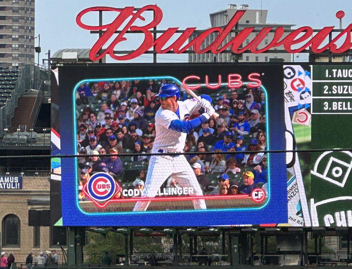 City of Chicago is speaking my love language right now. Cubs-Pirates with my son at Wrigley and a gigantic Cody baseball card? Yes please! Thanks @phitter72 for the tix!