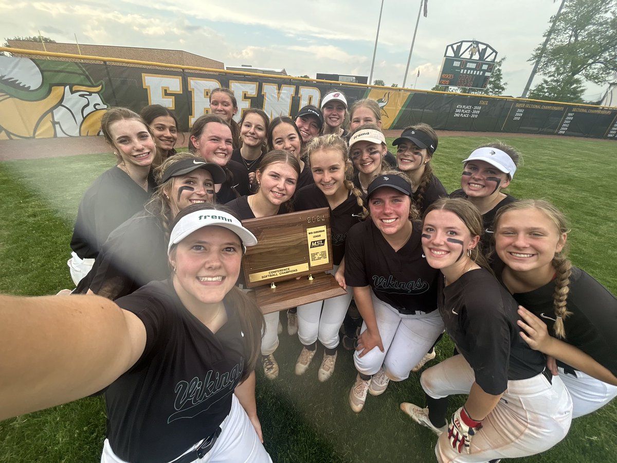 Fremd Softball tweet media