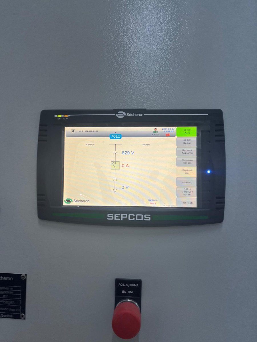 Trambüs enerji hattında bakım ve onarım çalışması aylık periyodik bakım onarım çalışması teknik personel arkadaşlarımızla  birlikte sahada yapılmaktadır.<a href="/sanliurfabld/">Şanlıurfa Büyükşehir 🇹🇷</a> @urfaulasm <a href="/mahmut_kaysi/">Mahmut KAYSI</a> <a href="/karacaberat63/">Berat</a> <a href="/AkmMANGAL/">Abdulkadir MANGAL</a>