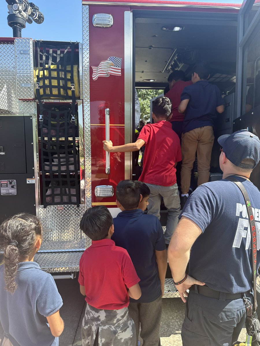 Our 4th grade students had a blast during their walk and talk with our Ponderosa fire department 🚒🧑‍🚒. 

#RealChampionsOnly 
#ChampionYear
#PES_Spring
#BeAMaker
#Unstoppable