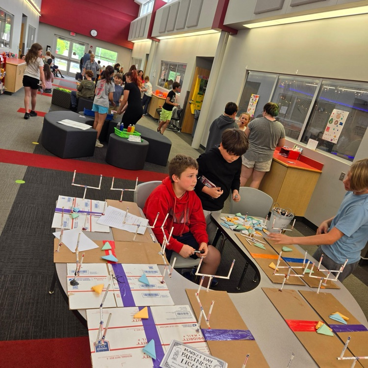 BlackmoreBears's tweet photo. Our 5th graders had market day today! They earned market day money in various ways, came up with an idea, purchased a business license and created their product! Such an incredible learning opportunity from beginning to end! #BEfamily #PartOfThePride https://t.co/iiBVe1ILLc