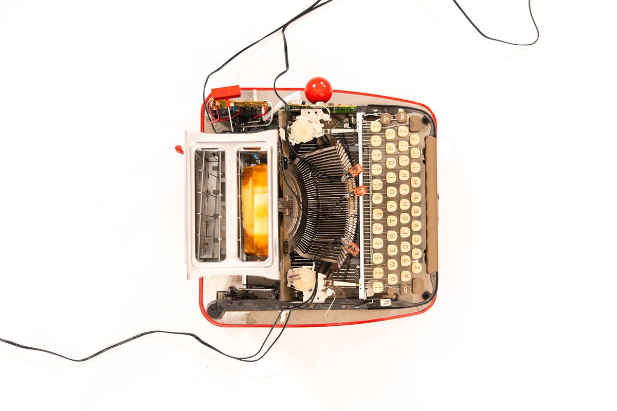 Design student created a typewriter but for toast