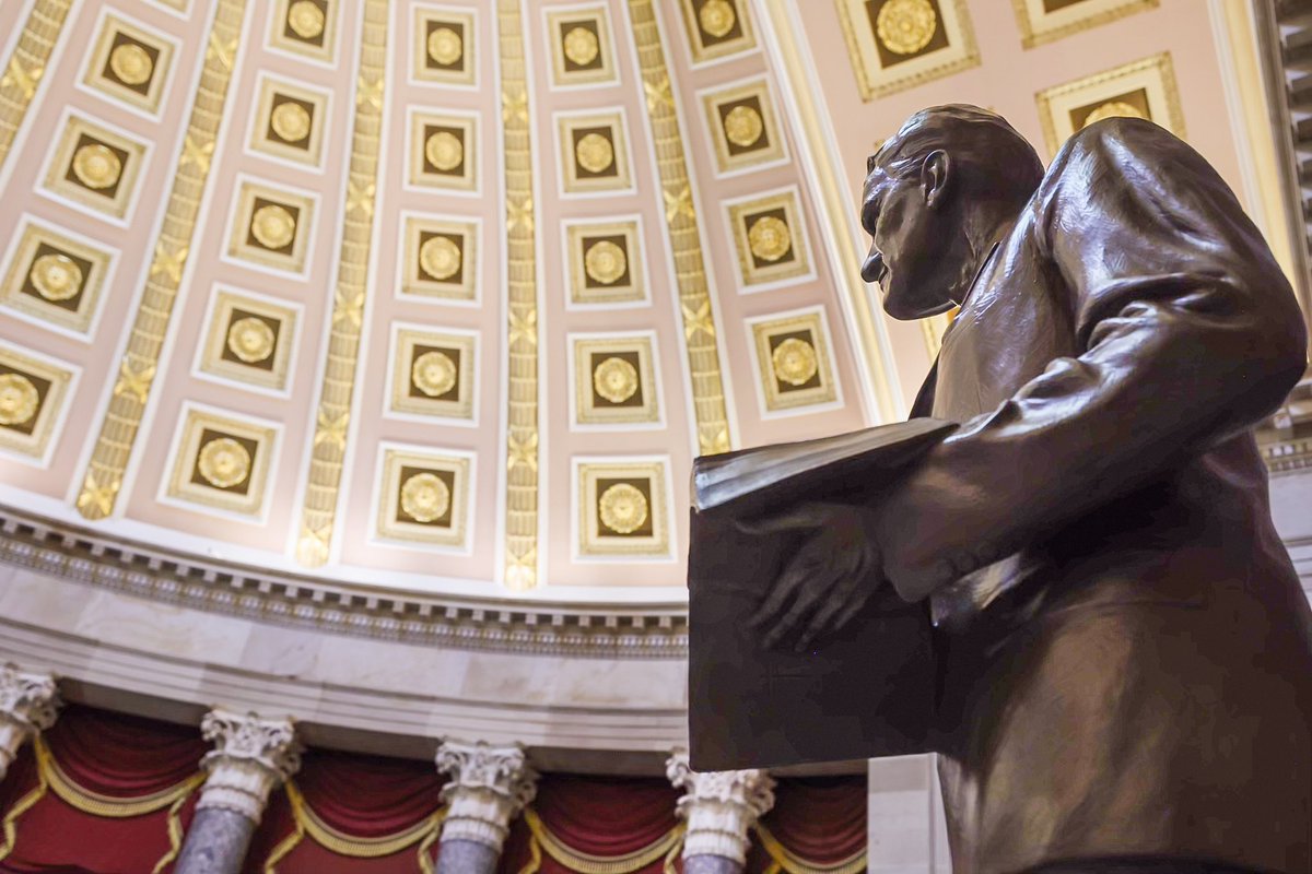 WillGraham_4's tweet photo. We were blessed to honor my grandfather, @BillyGraham—and point to the Savior he faithfully proclaimed—today as North Carolina unveiled a statue of him in the U.S. Capitol. The statue is inscribed with verses that guided decades of his evangelistic ministry—John 3:16 &amp; John 14:6. https://t.co/TEh9nYstve