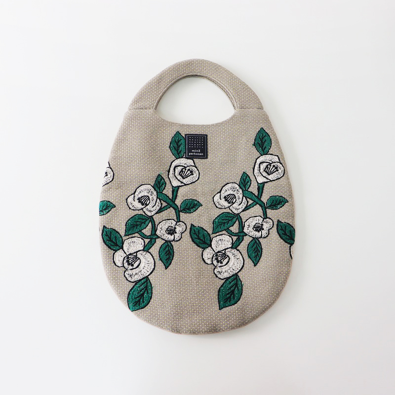 ミナペルホネン swing camellia エッグバッグ ミナペルホネン スイング