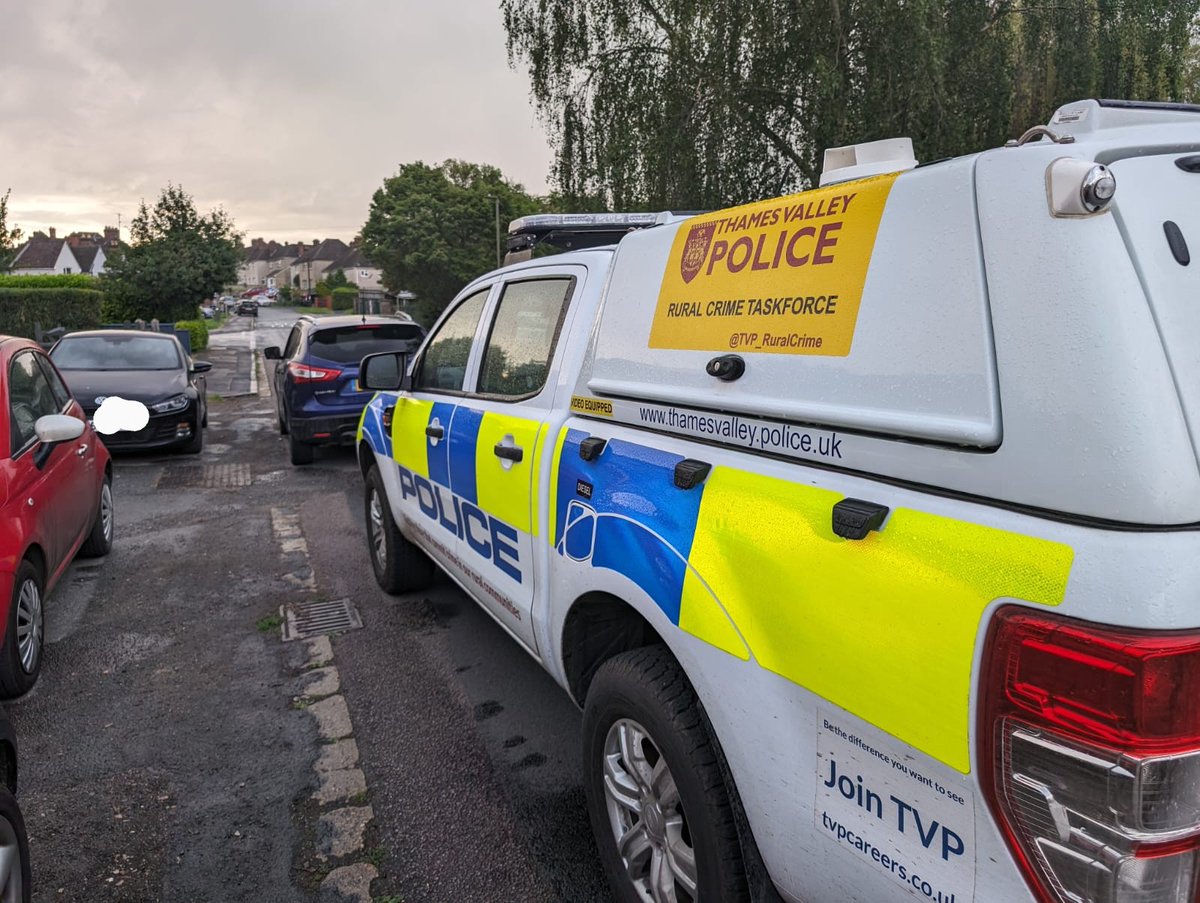 PcBoyden and Special Constable Wilby have been patrol around Cherwell and West Oxfordshire. 

They identified a vehicle being driven without insurance in Witney and issued the driver a ticket. 

#NotOnOurPatch