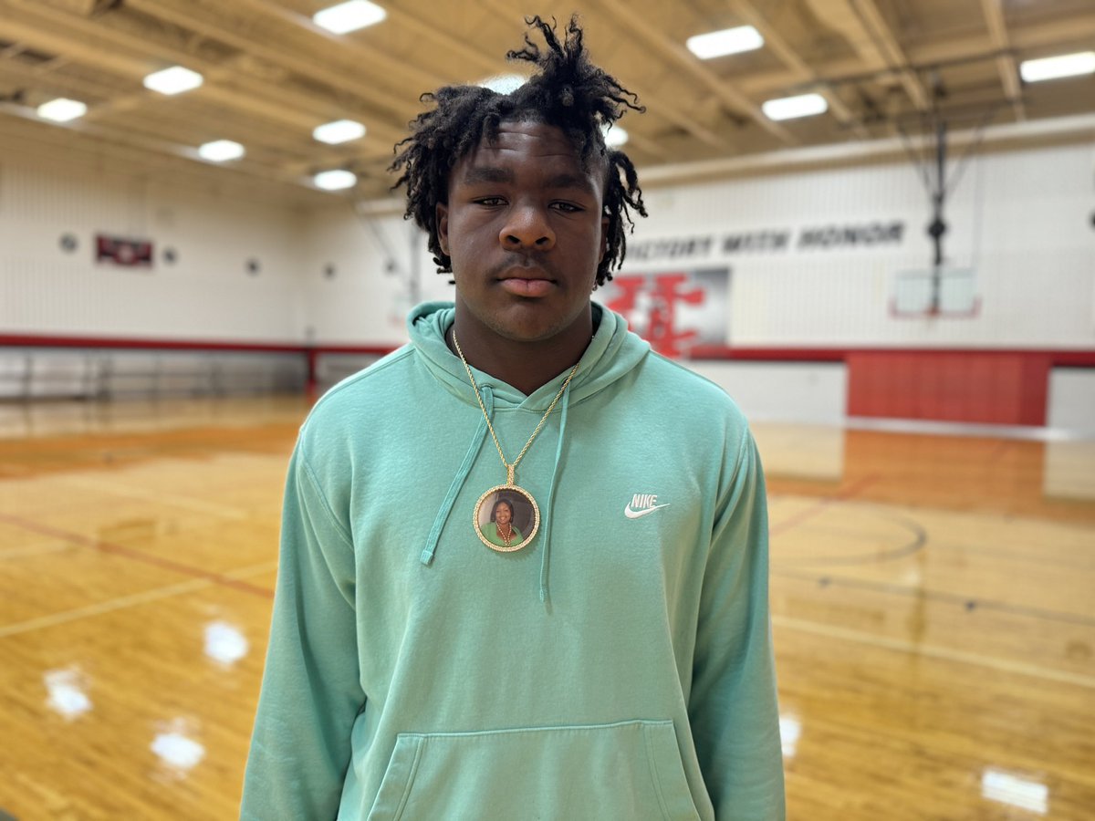 Cedar Hill 2027 DL Jalen Brewster (6-3, 270) already has offers rolling in and people talking with Bay, Ariz St, UNT, Tx Tech already placing offers on the table @j8ylen_ | @TheHillTTHLFB | @RecruitTheHil1 | @TheCoachNWard | @coaCHhutch92