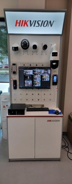 There's nothing like that new #Hikvision demo station shine! If you're in the Florida Gulf Coast region, visit Silmar Electronics in Sarasota to experience it yourself. bit.ly/3UItdAR #LiveDemo #Innovation #TechDemo #HikvisionExperience