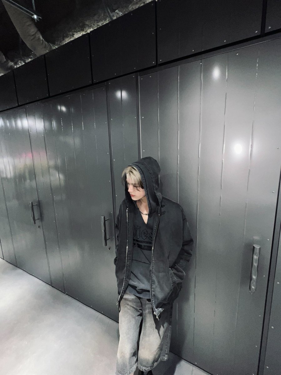 andTEAM_members's tweet photo. Thank you DIESEL~🫶

#andTEAM #MAKI https://t.co/STJ6YGA4Jl