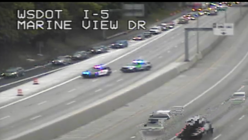 🚨NB I-5 is FULLY BLOCKED at US 2 in #Everett for an incident north of Marine View Drive. Use alternate routes. We're working on getting traffic cleared closer to the scene. Vehicles are also exiting at the Marine View Dr exit. State Patrol is at the scene.