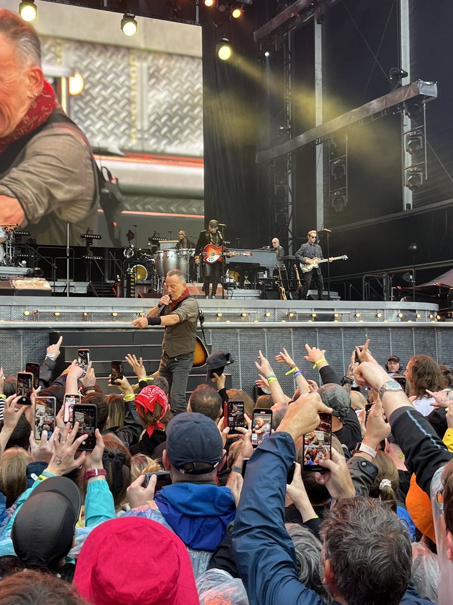 Declan O'Connell tweet media