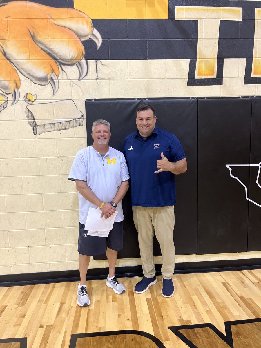 Appreciate Coach Jamie Driskell & His @MalakoffFB Staff For Their Time & Insight Today‼️ #PicksUp⛏️🤙 #WinTheWest
