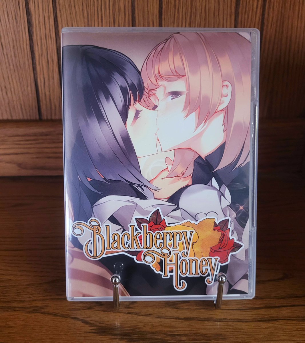 vnstudioelan's tweet image. We're giving away a physical copy of Blackberry Honey, a Victorian yuri visual novel developed by ebi-hime!

✨ RT this + follow us &amp;amp; @ebihimes
✨ Giveaway ends Sunday 12PM CDT

These physical copies will be available at OffKai Expo and later on our store: vnstudioelan.com/store/Physical…