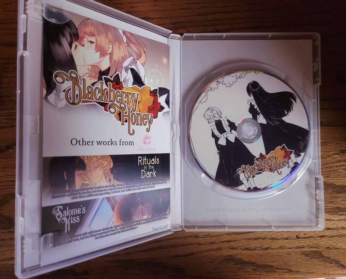 vnstudioelan's tweet image. We're giving away a physical copy of Blackberry Honey, a Victorian yuri visual novel developed by ebi-hime!

✨ RT this + follow us &amp;amp; @ebihimes
✨ Giveaway ends Sunday 12PM CDT

These physical copies will be available at OffKai Expo and later on our store: vnstudioelan.com/store/Physical…