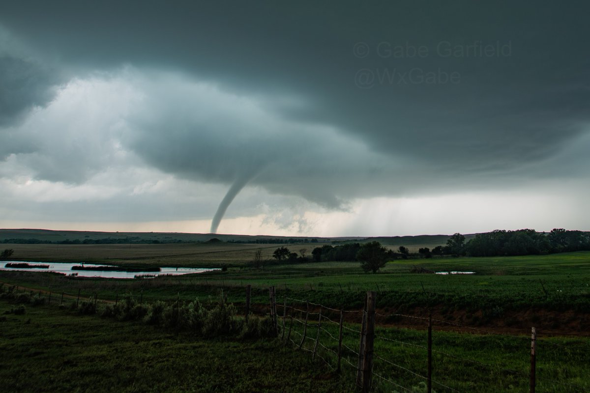 On this date 7 years ago, this tornado formed near McLean, Texas. It was one of more than a dozen tornadoes that formed that day in western Oklahoma and the eastern Texas Panhandle.